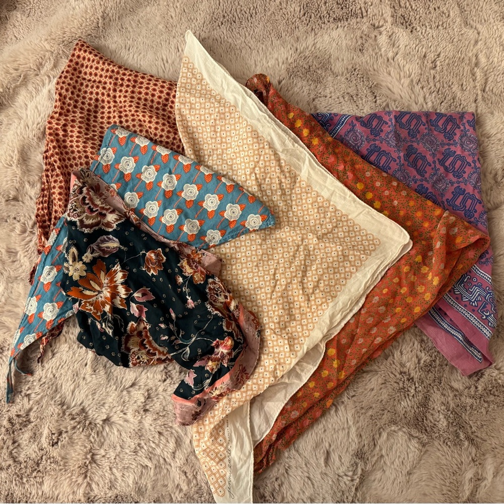 6 (mostly) vintage scarves and bandanas!